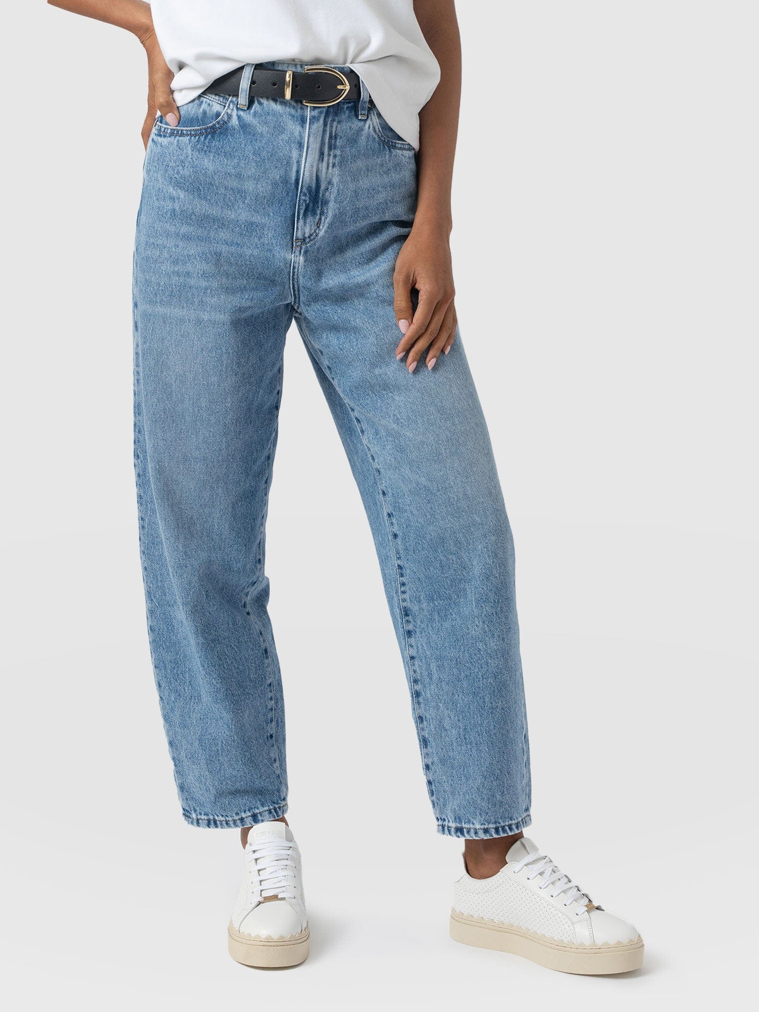 Barrel Leg Jean - Mid Blue - Image 2