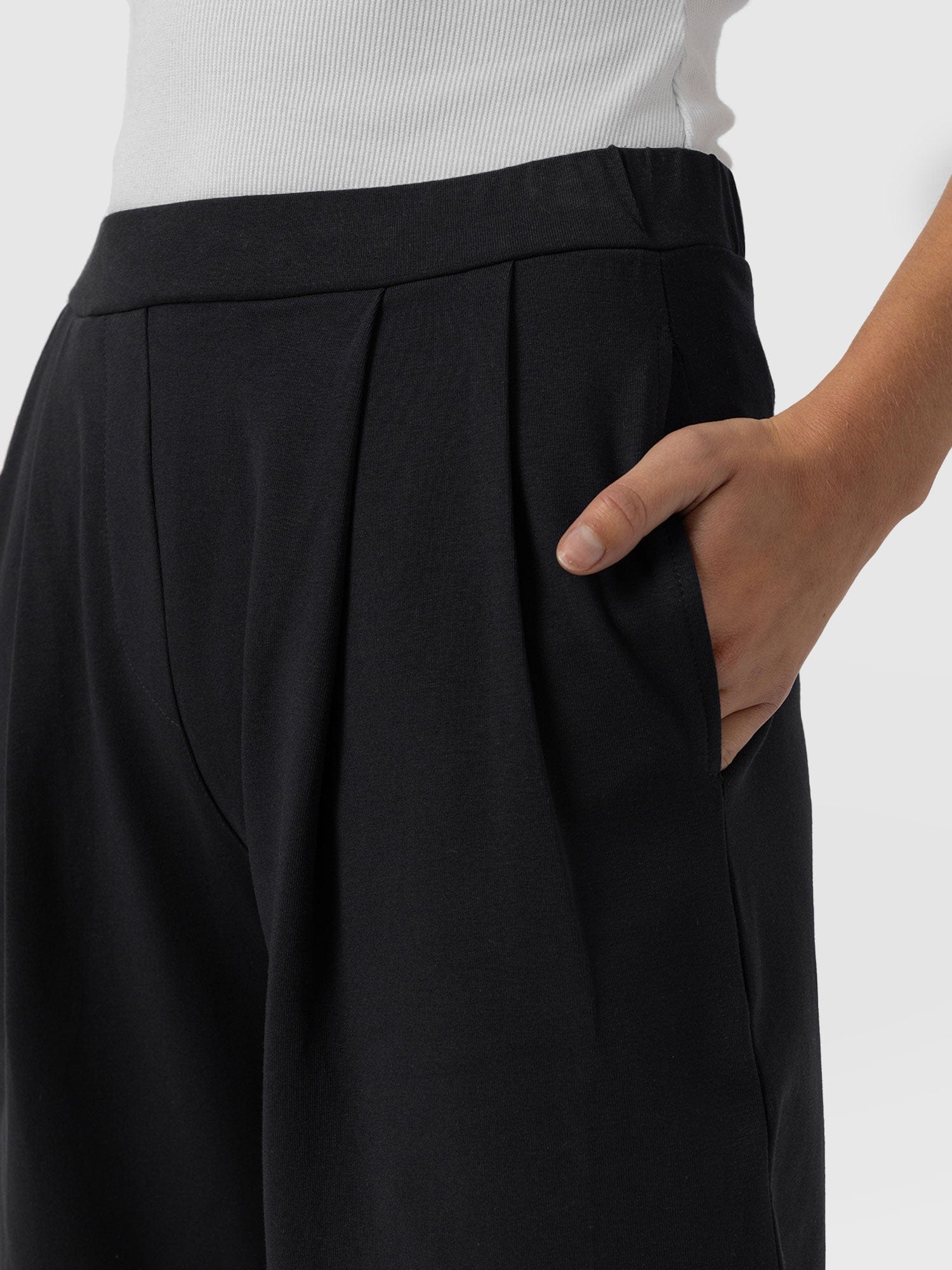 City Culotte - Black Pleats - Image 5