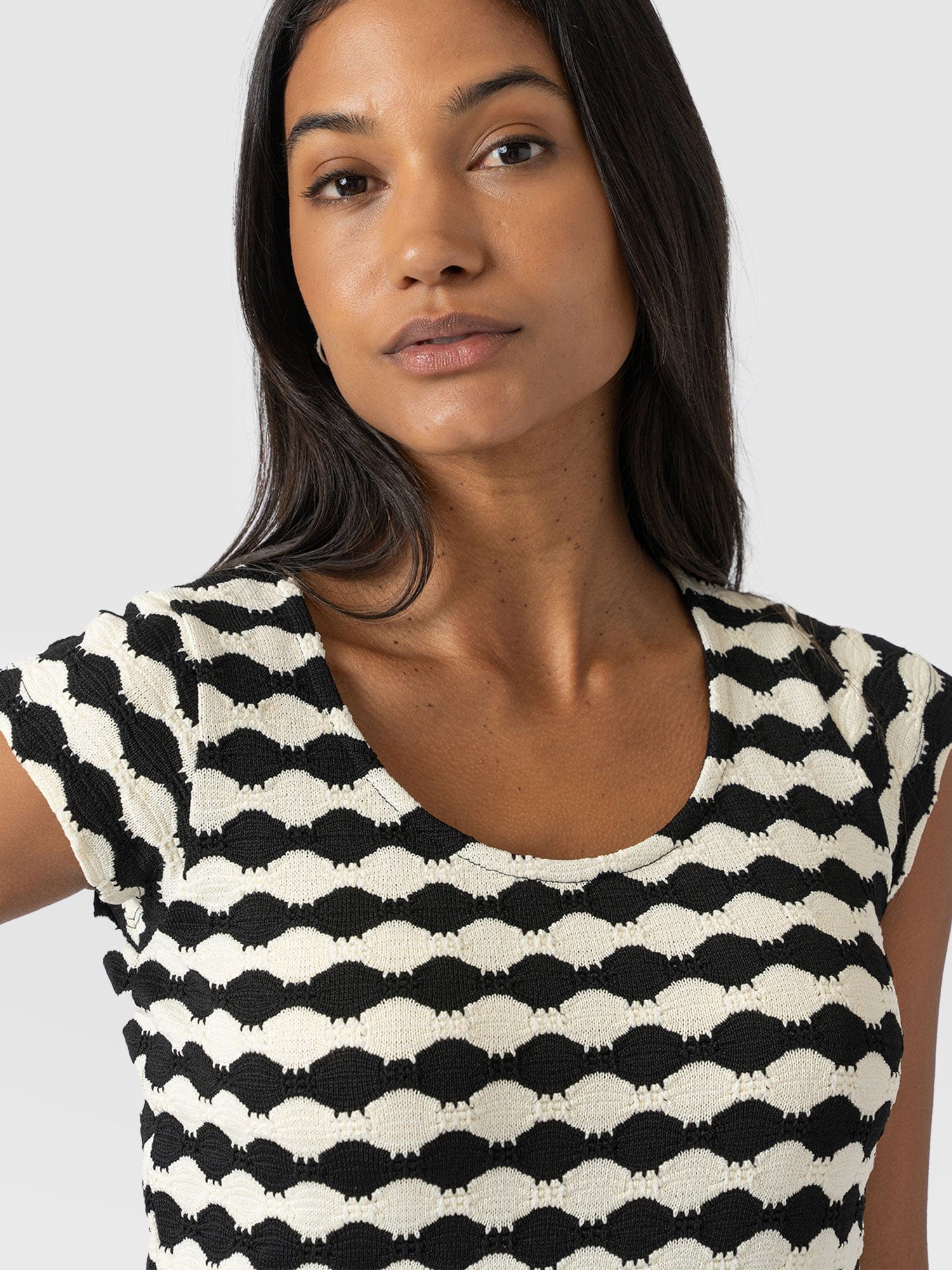 Elise Scoop Neck Tee - Black/Cream - Image 3