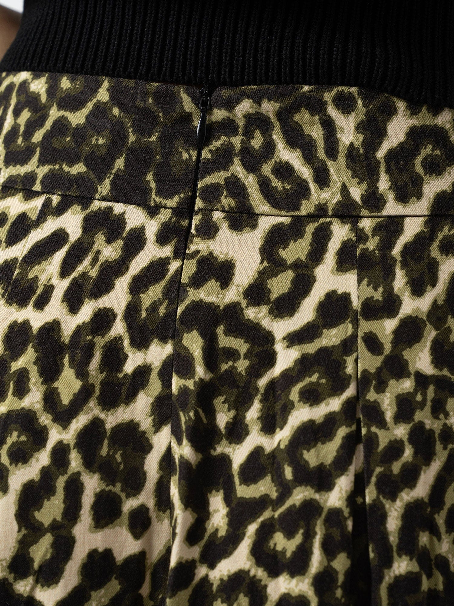Eliza Pleated Skirt - Green Leopard - Image 5