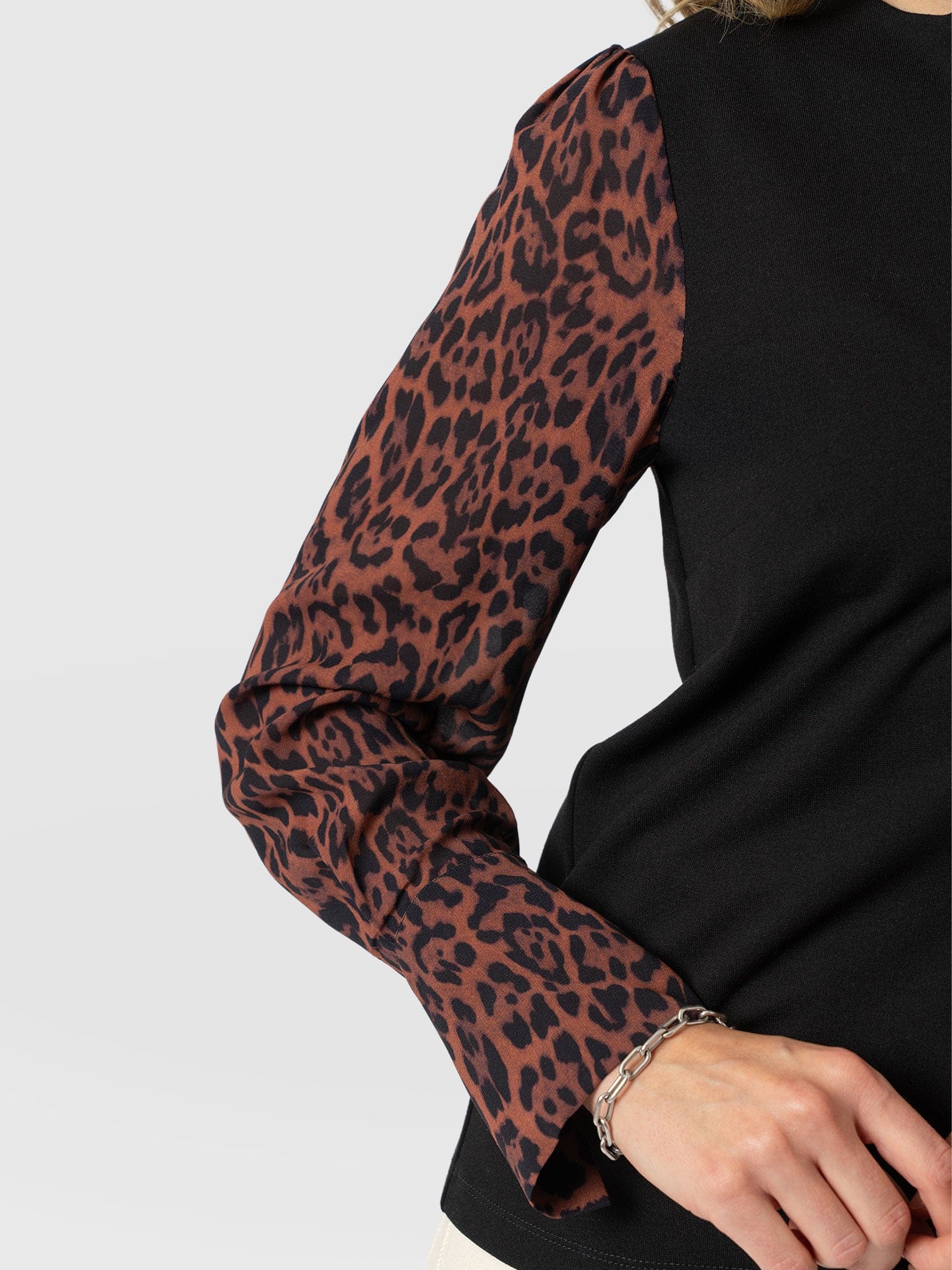 Ella Zip Up Top - Brown Leopard - Image 5