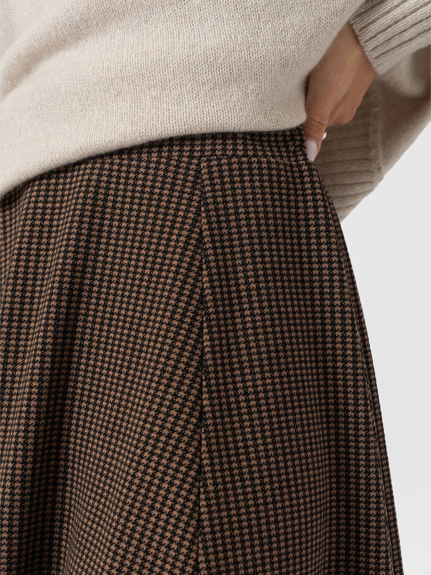 Macie Mini Skirt - Brown Mini Houndstooth - Image 5