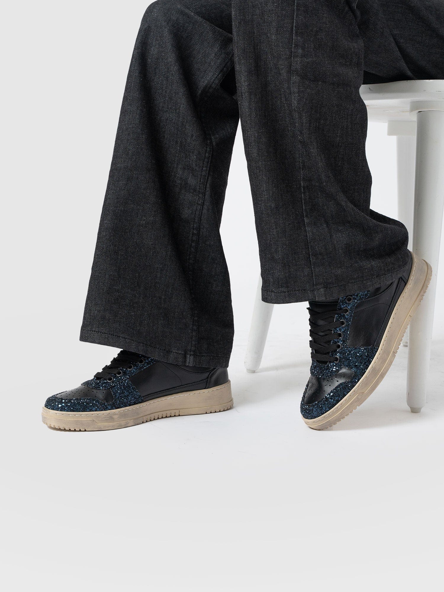 Onyx Trainer - Black/Navy - Image 6