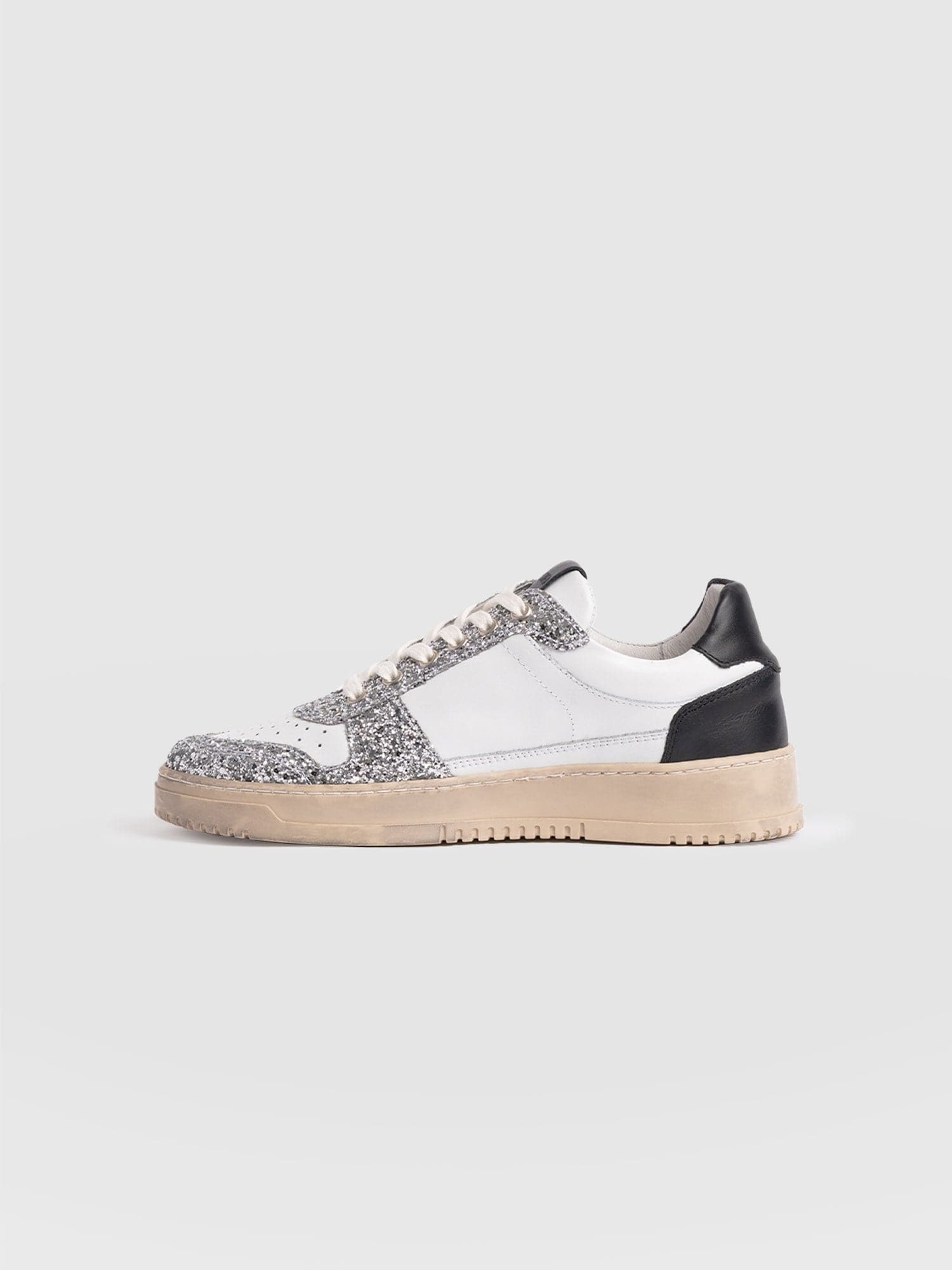 Onyx Trainer - White/Black - Image 2