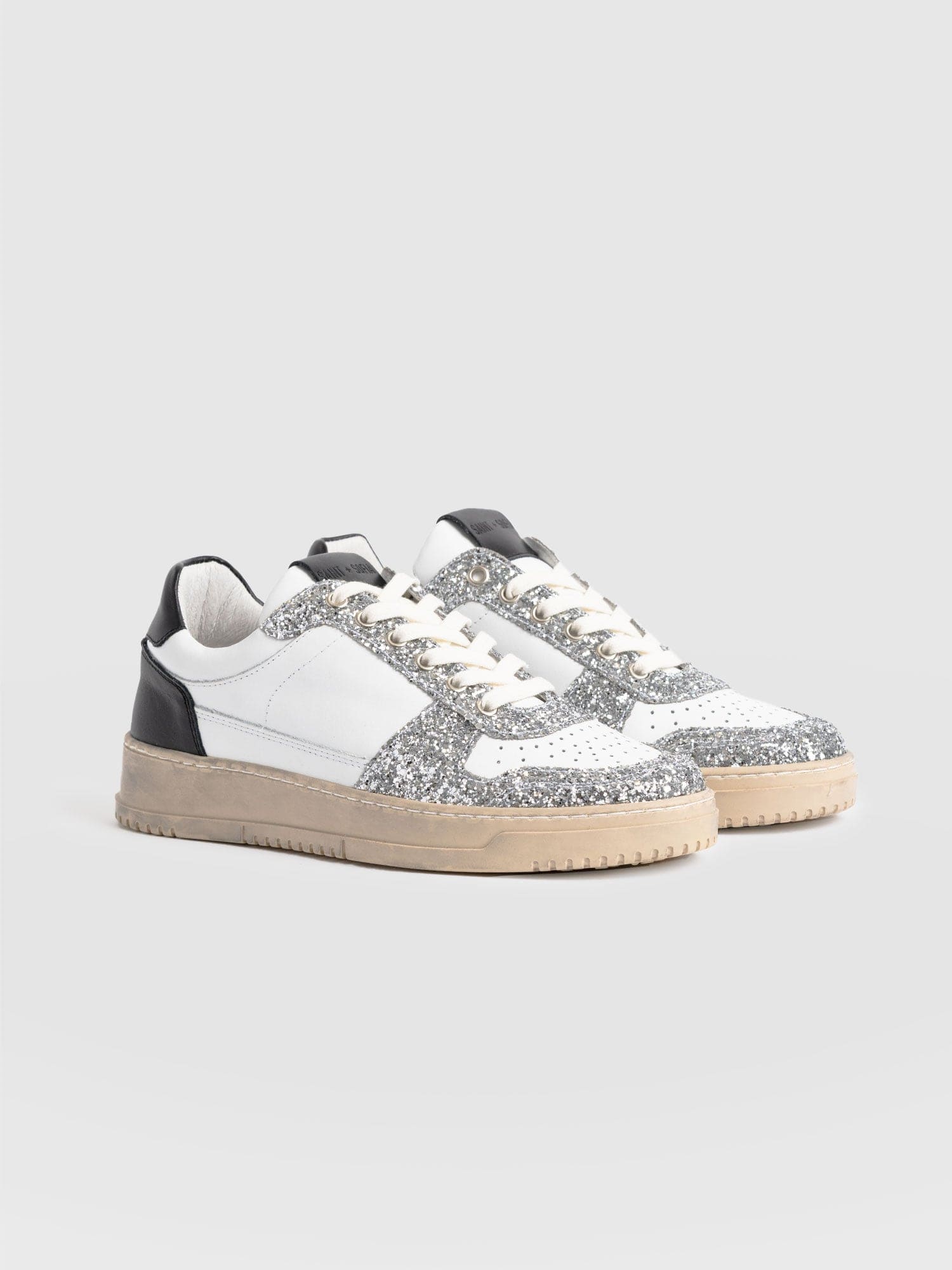 Onyx Trainer - White/Black - Image 3
