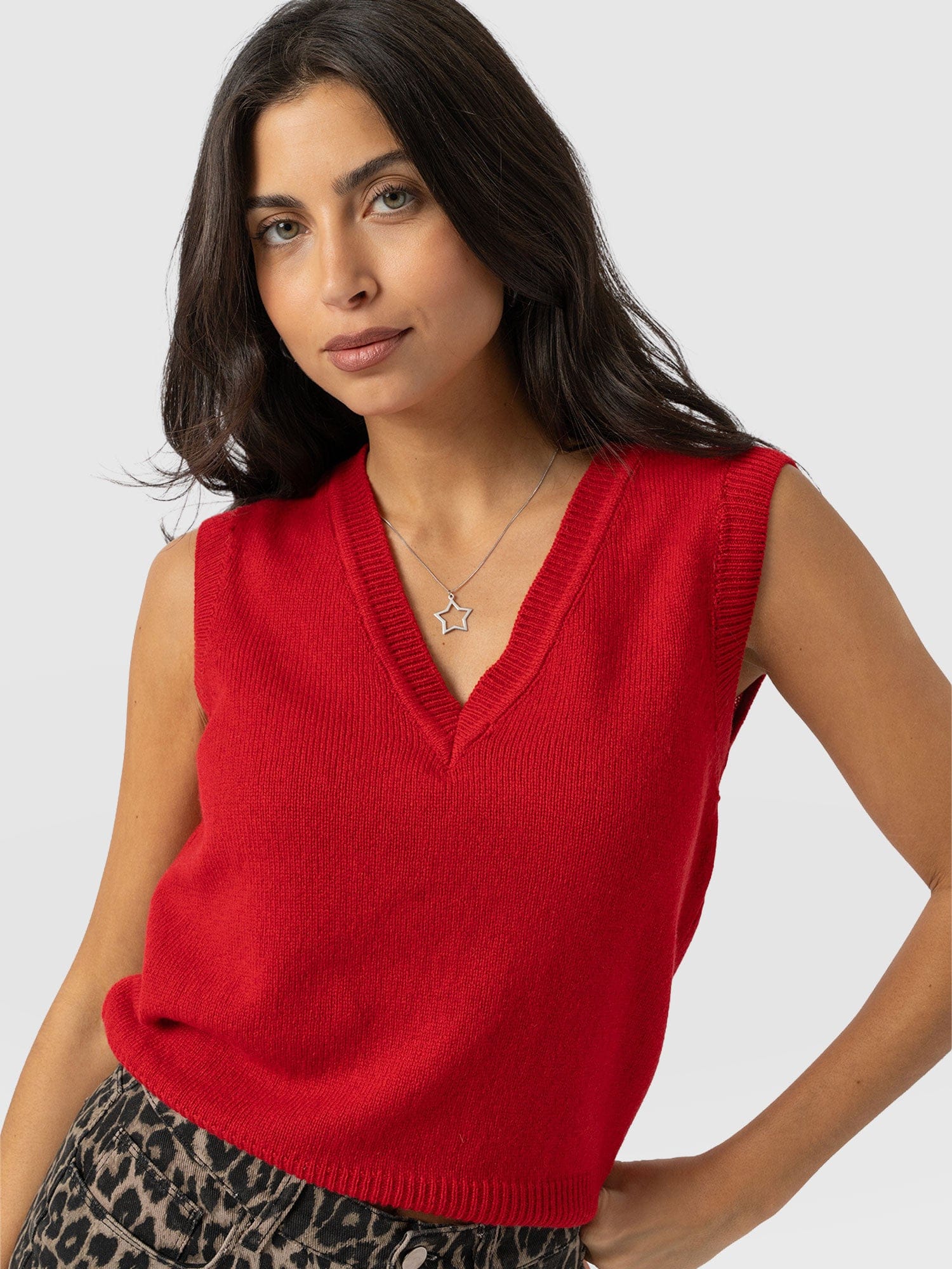 Oxford Cashmere V Neck Sleeveless Knit - Red - Image 2