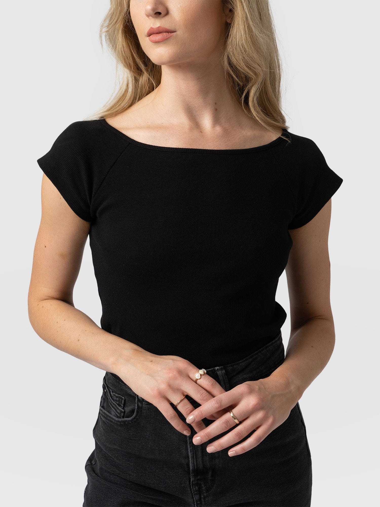 Riviera Tee - Black - Image 3