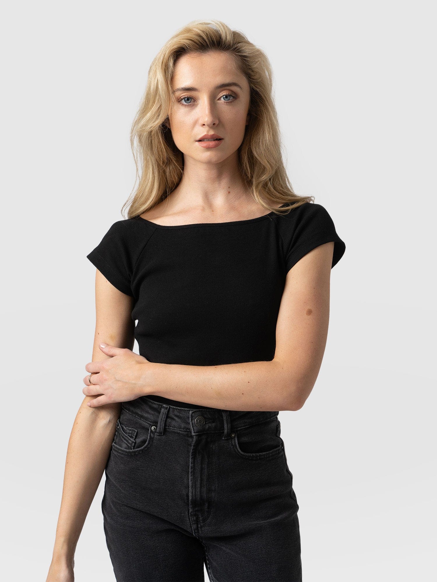 Riviera Tee - Black - Image 6