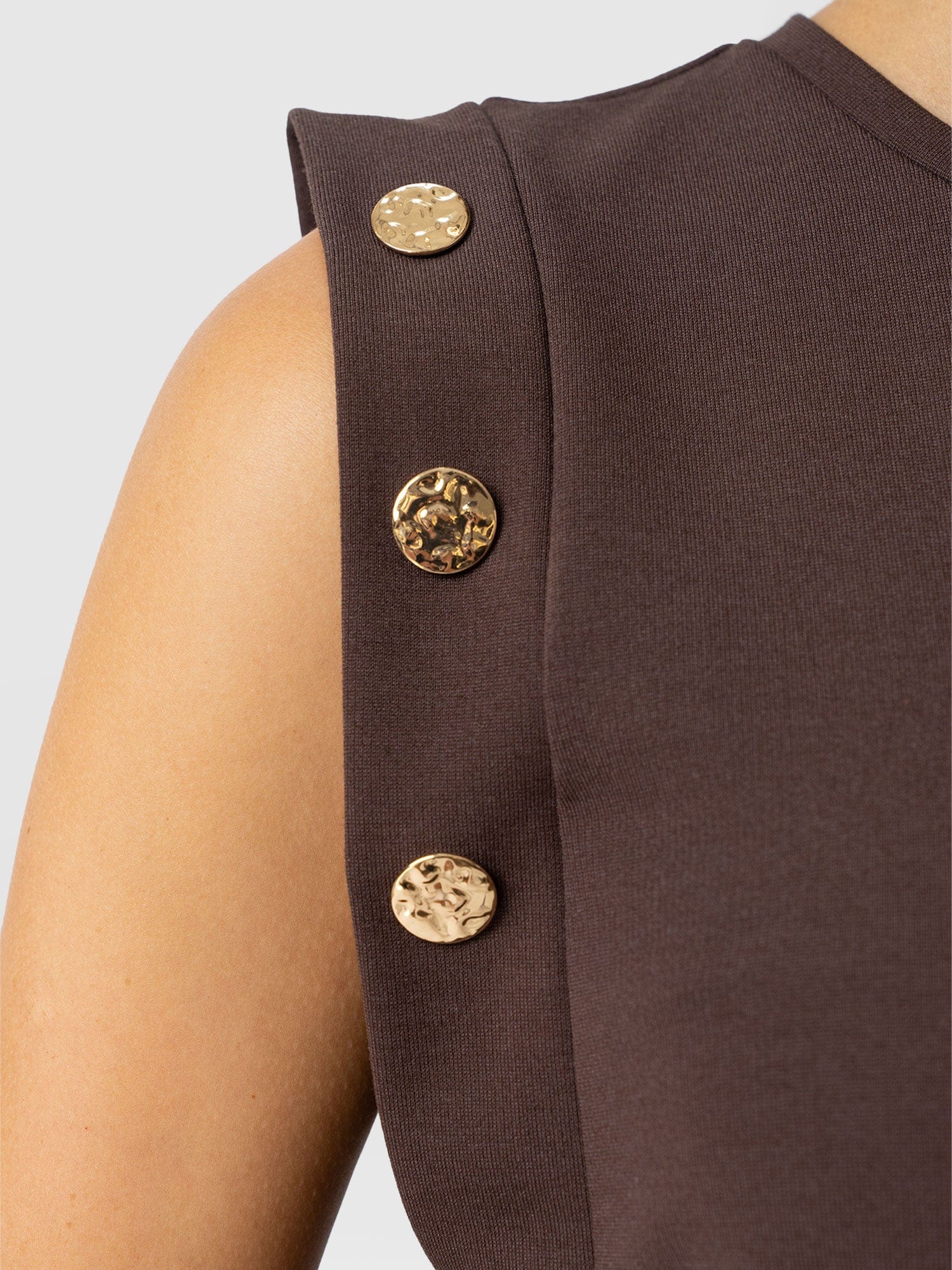 Rowan Tee - Brown - Molten - Image 5
