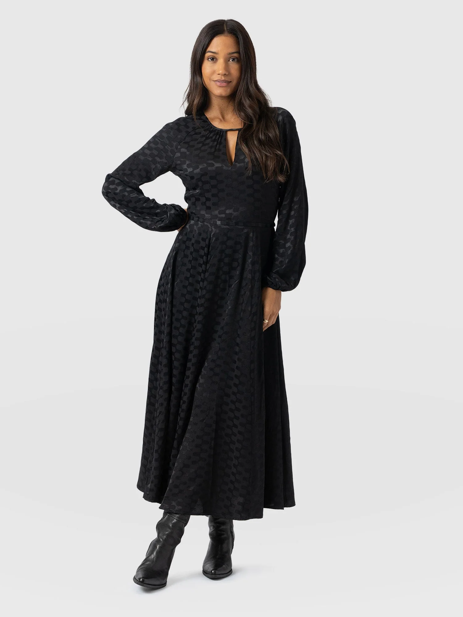 Ruby Flare Maxi Dress - Black Jacquard - Image 2