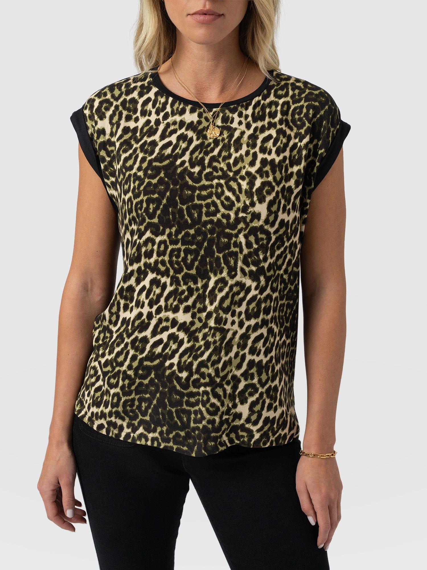 Turn Up Contrast Tee - Green Leopard - Image 4