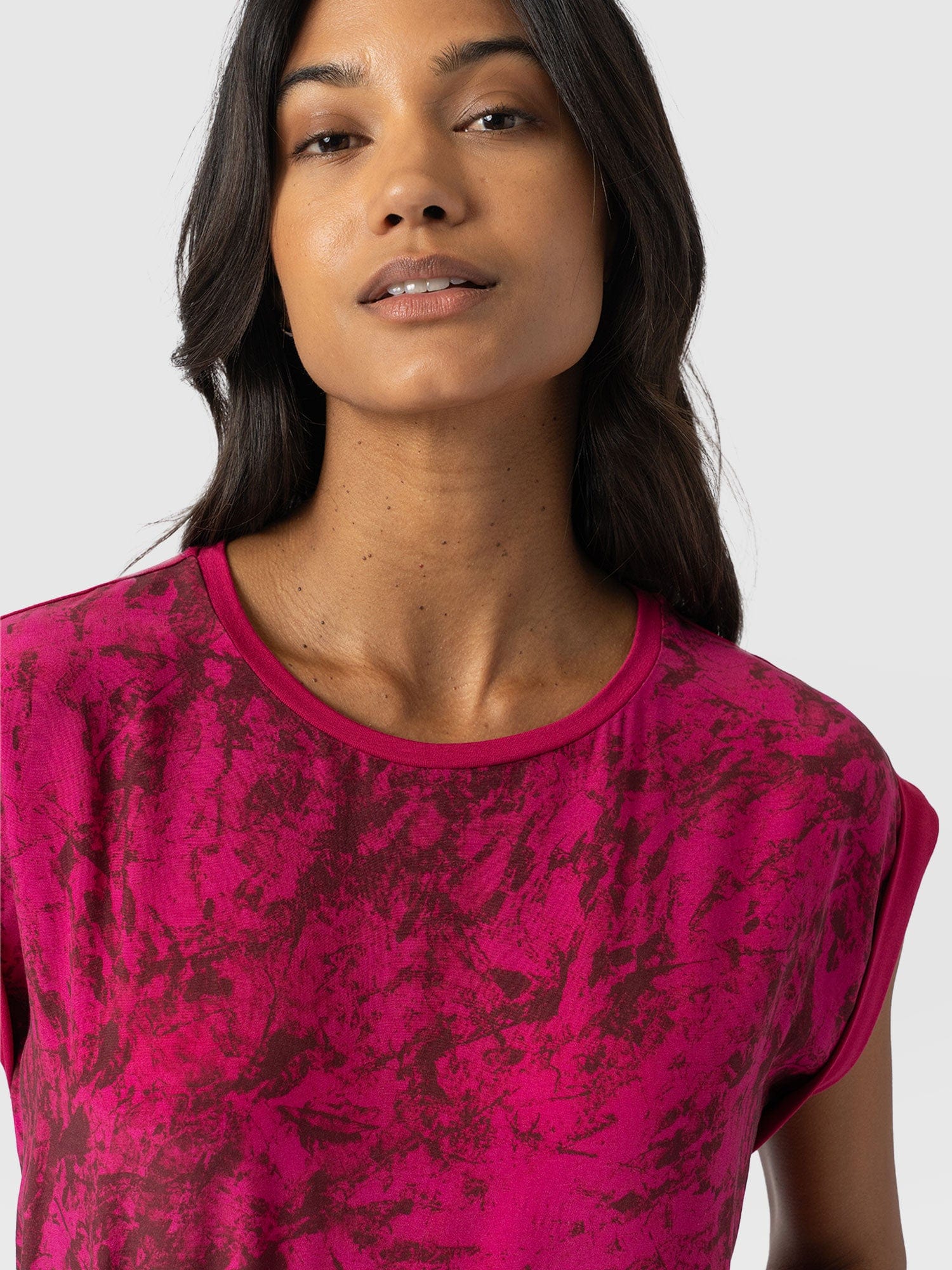 Turn Up Contrast Tee - Pink Marble - Image 4